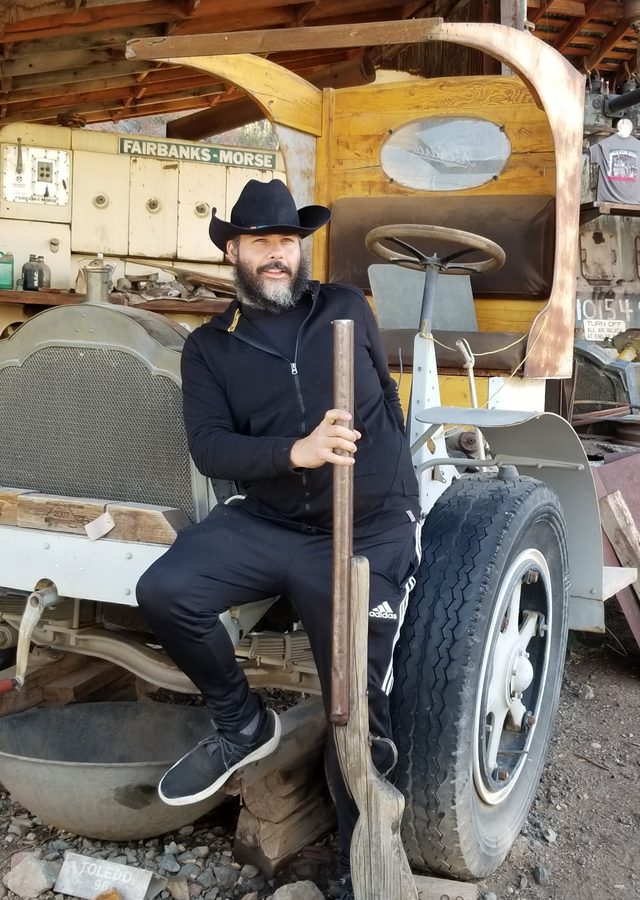 Rabbi Mendy Ezagui exploring